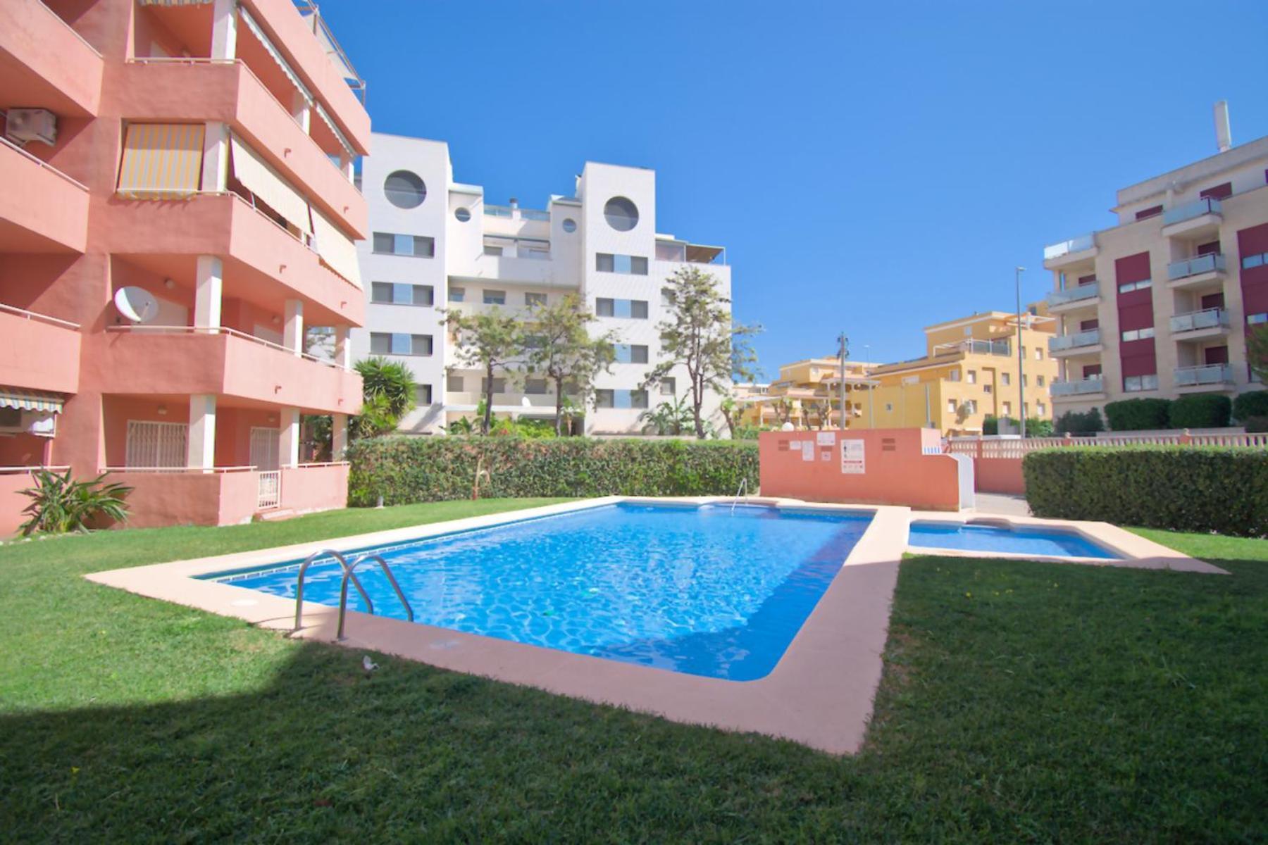 Castillo Playa By Edeal Homes Dénia Extérieur photo